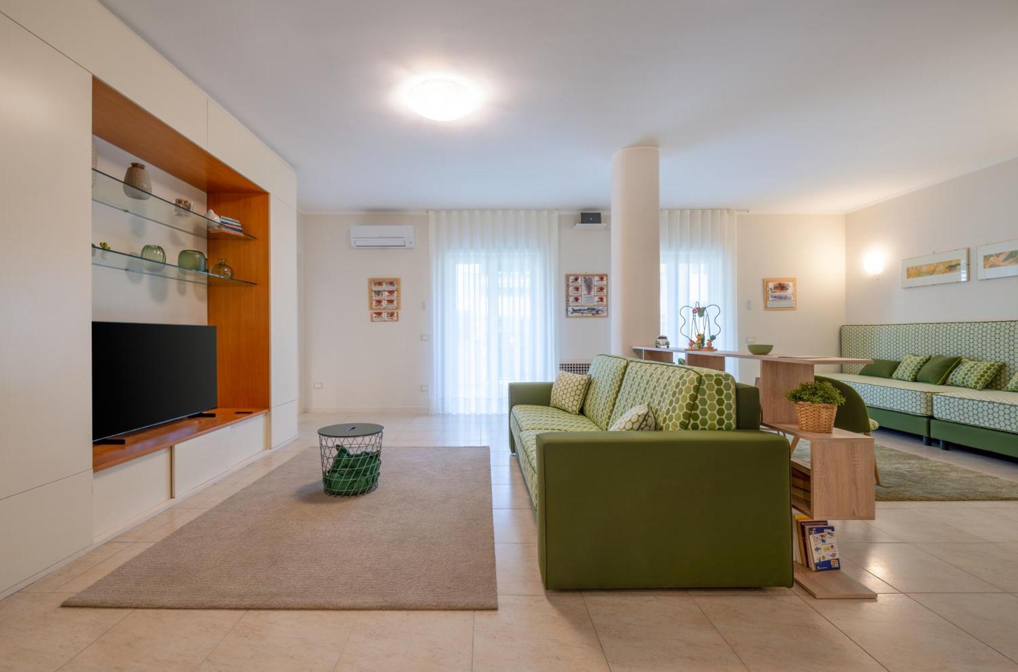 Apartment Cinthia *